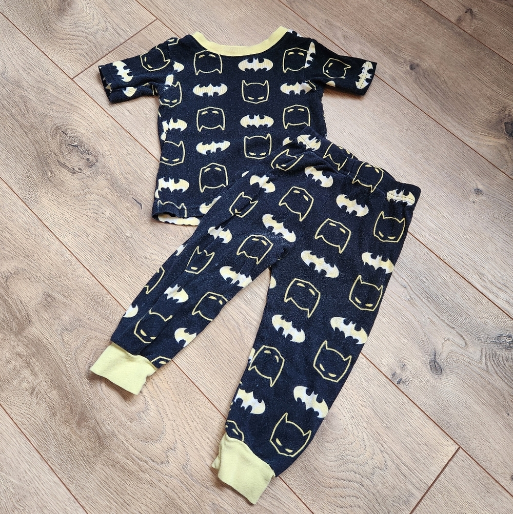 2t Boys batman Pajama Set